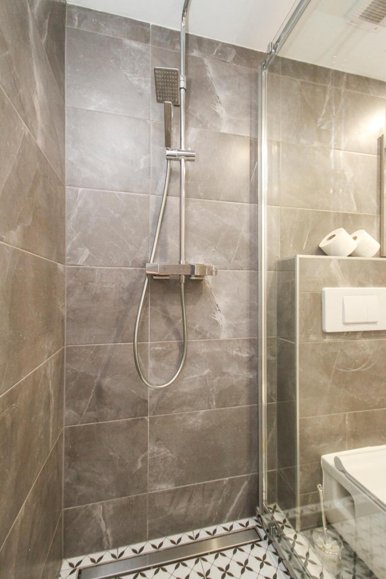 Apartman Vita Lite Trencin Luaran gambar