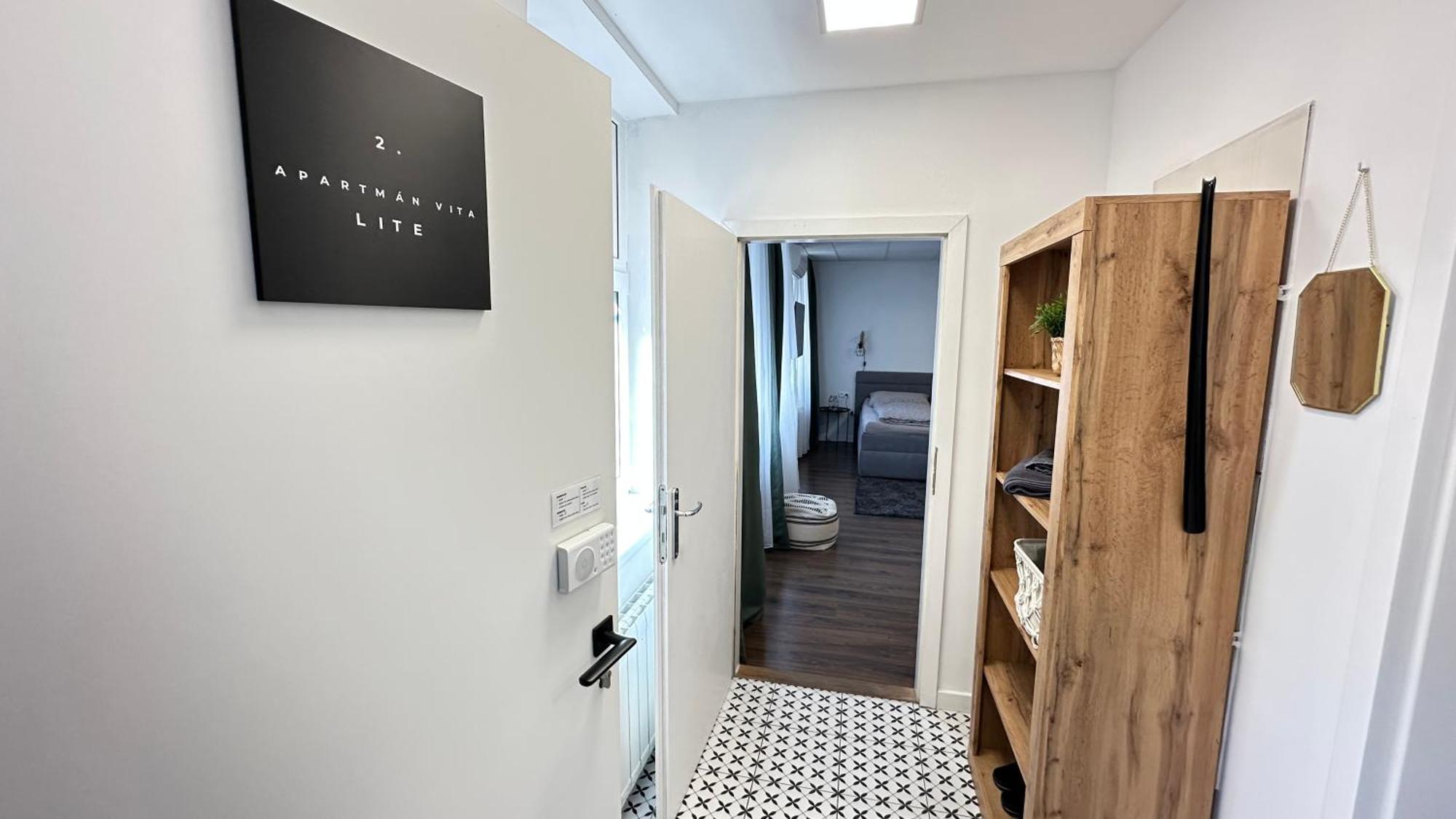 Apartman Vita Lite Trencin Luaran gambar